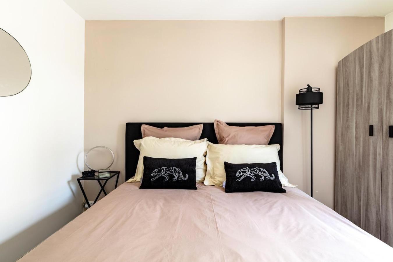 Charmant Refuge Avec Jardin, A 6 Minutes A Pied Du Metro Creteil L Echat-Lovely Retreat With Garden, Located A 6-Minute Walk From Creteil L Echat Metro Station Exterior foto